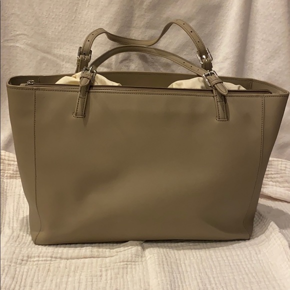 Tory Burch tote - Picture 2 of 7